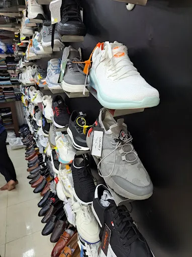 COLOR'Z MENS WEAR ROYAPURAM